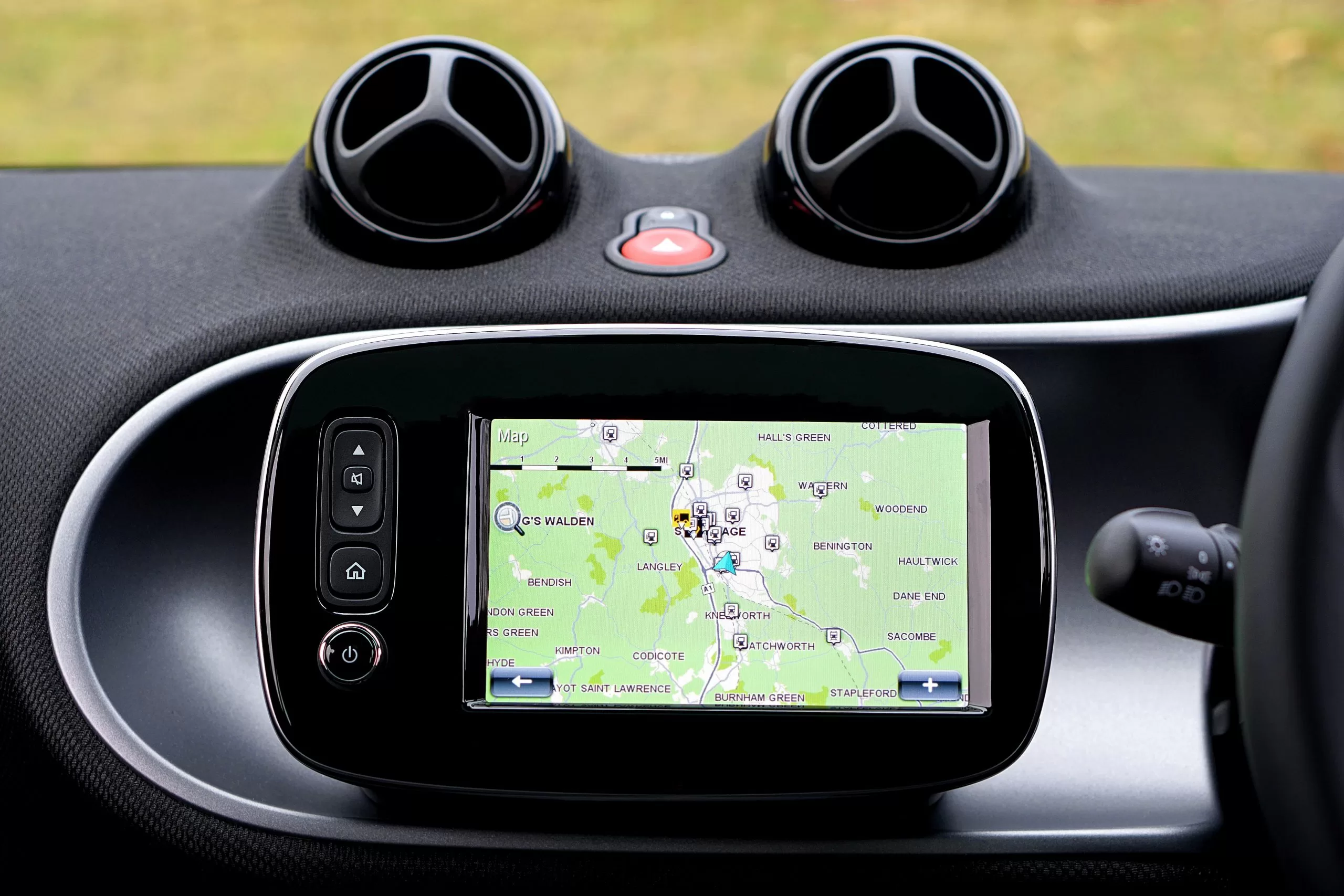 Image of a GPS device